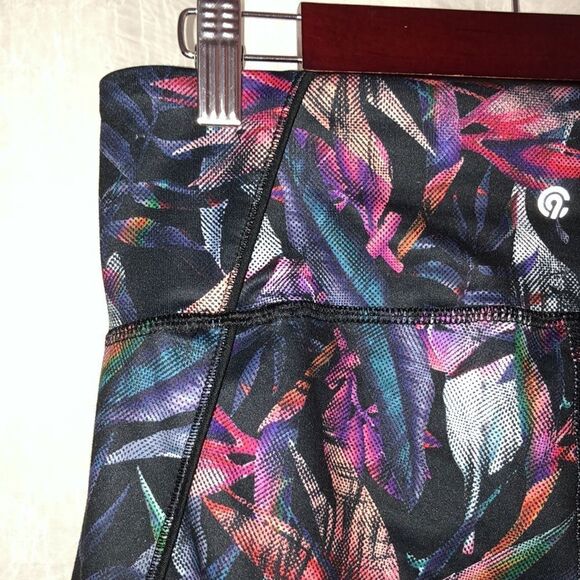Champion S Black Multicolored Active Cropped Leggings Tropical Print Mesh - Picture 9 of 16